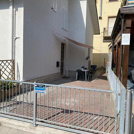 Petlyapartments #12 ベラーリア・イジェア・マリーナ エクステリア 写真